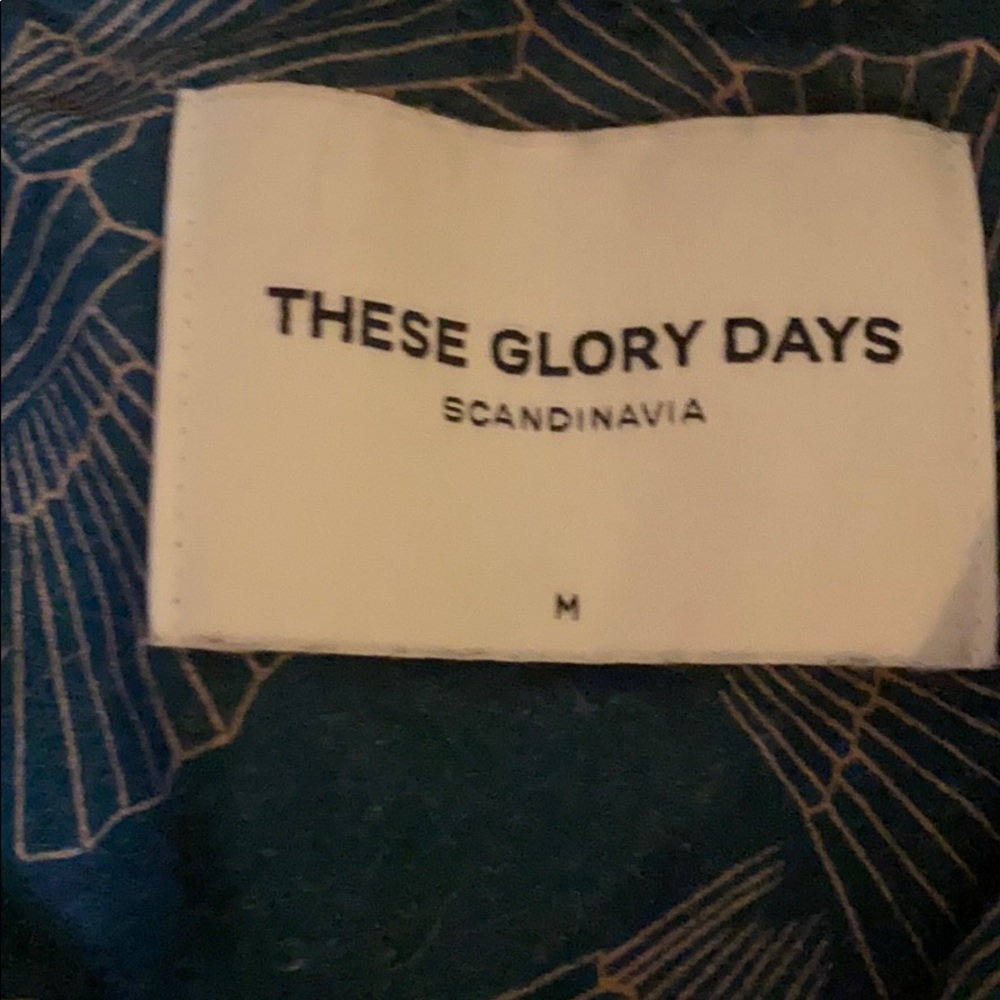 The Good Days Seashell Button Down - image 3